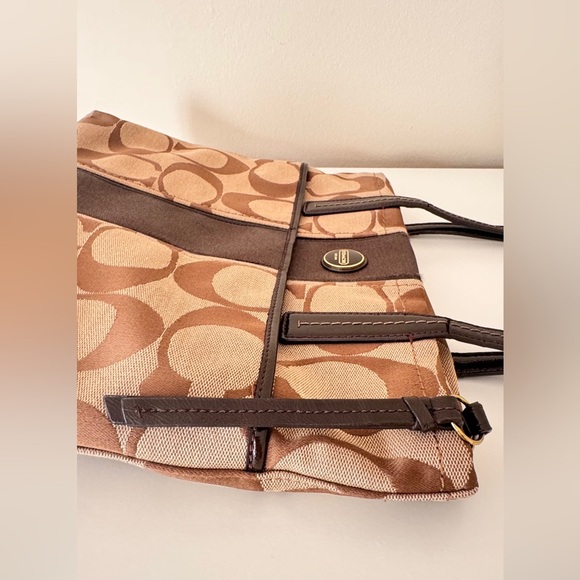 Classic Coach Tote Bag - Mint Condition - Picture 3 of 9